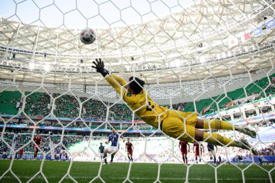 谐的更衣室 谐的更衣室